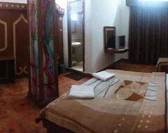 Hotel Midtown (Haridwar, India)