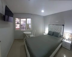 Hotel BM-17 Cerca Al Mar Con Aire Acondicionada y Wifi (Cumaribo, Colombia)