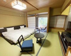 Hotelli Grandvriohotel Unazukionsen (Kurobe, Japani)