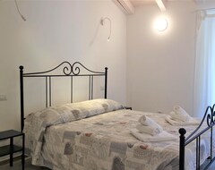 Toàn bộ căn nhà/căn hộ Apartment For 5 Persons (Anzola d'Ossola, Ý)