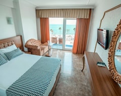 Hotel Kristal Beach (Antalya, Turkey)