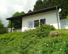 Toàn bộ căn nhà/căn hộ Newly Renovated Cottage With Great Amenities Between Forest And Lake. (Biersdorf, Đức)