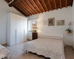 Toàn bộ căn nhà/căn hộ Holiday Home, Marlia In Um Pisa Und Lucca - 4 Persons, 2 Bedrooms (Marliana, Ý)