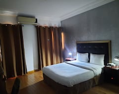 Hotel Ngaliema Resort Club (Abidjan, Costa de Marfil)