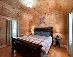 Cijela kuća/apartman Longfellow - Traditional Cabin (Paul Smiths, Sjedinjene Američke Države)