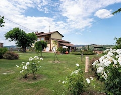 Toàn bộ căn nhà/căn hộ Vacation Home La Bellaria In Frinco - 9 Persons, 5 Bedrooms (Frinco, Ý)