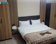 Otel VILA BAKRI kati 2 (Elbasan, Arnavutluk)