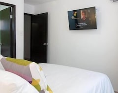 Hotel Golden House (Barranquilla, Colombia)