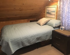Entire House / Apartment New Listing! Beautiful Mountain Top Cabin With Amazing Views (Seward, USA)