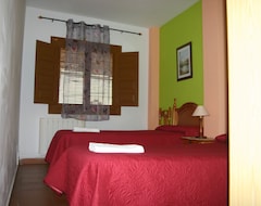 Entire House / Apartment Apartment In La Alpujarra 4/6 Pax (Chimbote, Peru)