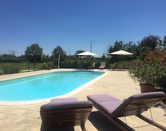 Toàn bộ căn nhà/căn hộ Luxury Gites With Large Heated Swimming Pool In The Loire Valley (Cussay, Pháp)