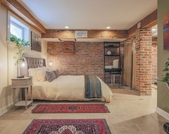 Casa/apartamento entero Romantic Getaway With Sauna & Luxury Amenities (Staunton, EE. UU.)