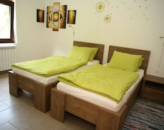 Hele huset/lejligheden New Cute Apartment In Green Surroundings (Cerkno, Slovenien)