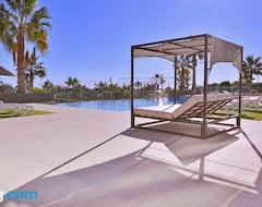 Hele huset/lejligheden Beachfront Luxury Apartments by NRAS (Alicante, Spanien)