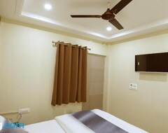 Khách sạn Heaven Hotel (Bareilly, Ấn Độ)