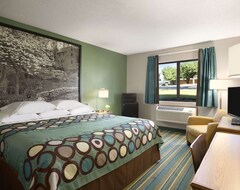 Hotel Super 8 by Wyndham Batesville (Batesville, USA)