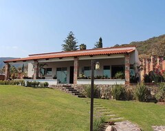 Toàn bộ căn nhà/căn hộ Chapala Lake View House, Private Pool In Golf Club (Ixtlahuacán de los Membrillos, Mexico)