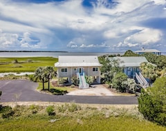 Cijela kuća/apartman Seaside Bungalow With Million Dollar Views (Laurel Bay, Sjedinjene Američke Države)