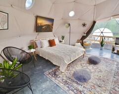 Entire House / Apartment Dome #1 At Glamping Remote (Queen City, USA)