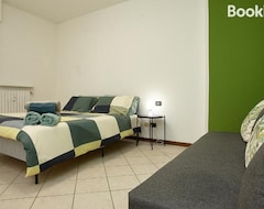 Casa/apartamento entero Bilocale Con Balcone [bergamo Center] (Bérgamo, Italia)