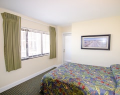 Hotel Oceanfront 1 Bedroom Condo W/ Gorgeous View + Official On-site Rental Privileges (Myrtle Beach, USA)