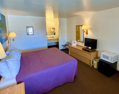 Hotel Red Bear Inn (Ennis, USA)