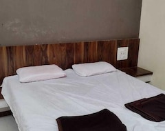 Hotel Oyo Patil Residency Lodging (Dhule, Indija)