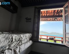 Entire House / Apartment Repouso Familiar Com Vista Para O Mar (Arraial do Cabo, Brazil)