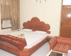 Hotel Akash (Solan, India)