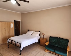 Khách sạn Postmasburg Inn (Postmasburg, Nam Phi)