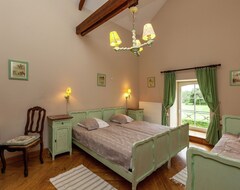 Koko talo/asunto Wonderful Holiday Home In Saint-hubert With Sauna (Libramont-Chevigny, Belgia)