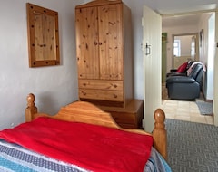 Toàn bộ căn nhà/căn hộ Cottage 429 - Ballyconneely - Sleeps 4 Guests In 2 Bedrooms (Ballyconneely, Ai-len)