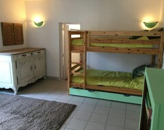 Cijela kuća/apartman Gite Chaleureux Au Centre Bourg (Dournazac, Francuska)