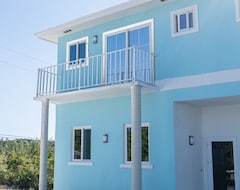 Hele huset/lejligheden Jimmy Hill Beach Villas, A Perfect Vacation Getaway (Moss Town, Bahamas)