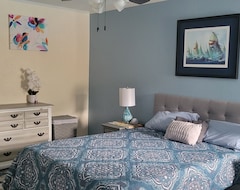 Toàn bộ căn nhà/căn hộ Cheerful 4 Bedrooms House With A Pool -1 Mn From Nasa (Nassau Bay, Hoa Kỳ)