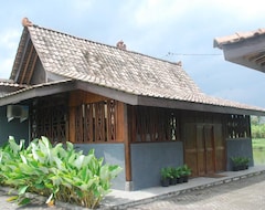 Khách sạn Hotel Puri Menoreh Borobudur & Restaurant (Mungkid, Indonesia)