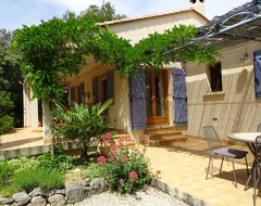 Cijela kuća/apartman Charming cottage with large Mediterranean garden in Uzes (Garrigues-Sainte-Eulalie, Francuska)