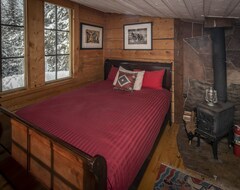 Cijela kuća/apartman Secluded Ranch Getaway With Main House And 5 Additional Cabins (New Castle, Sjedinjene Američke Države)