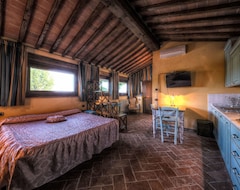 Khách sạn Colours And Scents From Tuscany Await You In This Wonderful Property (Terranuova Bracciolini, Ý)