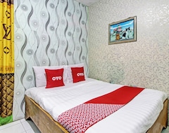 Hotel Oyo 92759 Penginapan Piji Kembar (Karanganyar, Indonesien)