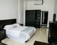 Hotel Suites Dioh (Monterrey, Mexico)