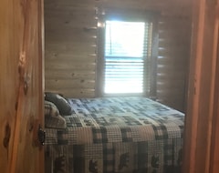 Casa/apartamento entero New Log Cabin ! Ocklawaha Fl (Summerfield, EE. UU.)