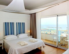 Hotelli Hotel Luxor Beach (Cattolica, Italia)