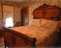 Hotelli The Lion and The Rose Bed and Breakfast (Whitefield, Amerikan Yhdysvallat)