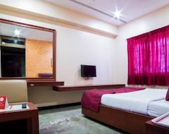 Khách sạn OYO 11585 Hotel Shreenithi (Madurai, Ấn Độ)