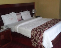 Hotel Kangle Plaza  – Ngen Junction (Bamenda, Kamerun)