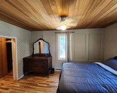 Entire House / Apartment Comfy House Near Lake Access (Menahga, USA)