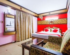 Hotel Oyo 24364 Shiv Shanthi Grand (Nilgiris, Indija)