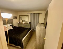 Toàn bộ căn nhà/căn hộ Comfortable Two Bedroom Townhome! (Harford, Hoa Kỳ)