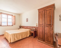 Hotel Antico Casale (Sarzana, Italy)